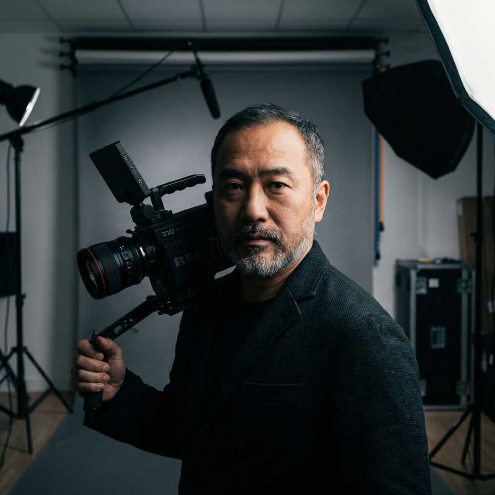 成人视频摄影师